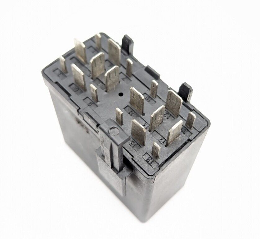 Relé 144 Bujía Precalentamiento ( Audi, Seat, Skoda, VW ) 028906124D 05340402