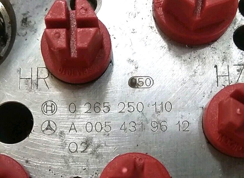 ABS Pump Mercedes Benz E Class W211 0265250110 A0054319612 Q2 0265960036