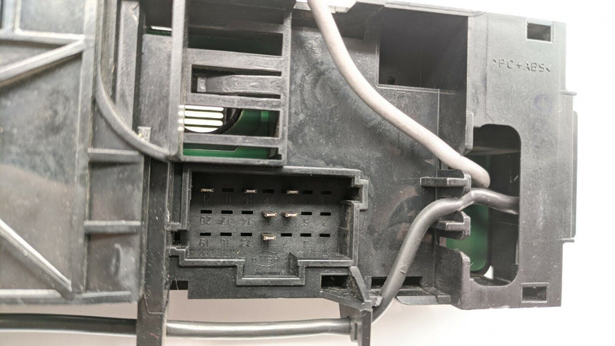 Panel de Control Mercedes ( Sprinter, Vito ) A0008306285 5HB00805702