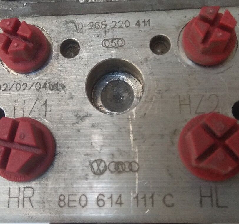 ABS Pump Audi Volkswagen 8E0614111C 0265220411 0273004285 8E0 614 111 C