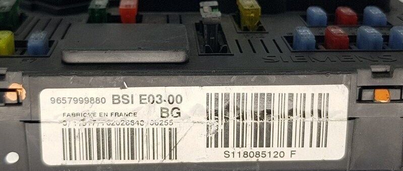 Caja De Fusibles ( Citroën / Peugeot ) S118085120F 9657999880 BSIE03-00