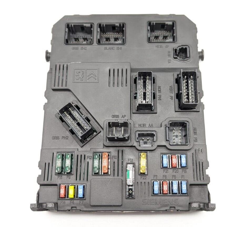 Caja De Fusibles ( Citroën / Peugeot ) 9657999780 S118085220F BSIE02-00