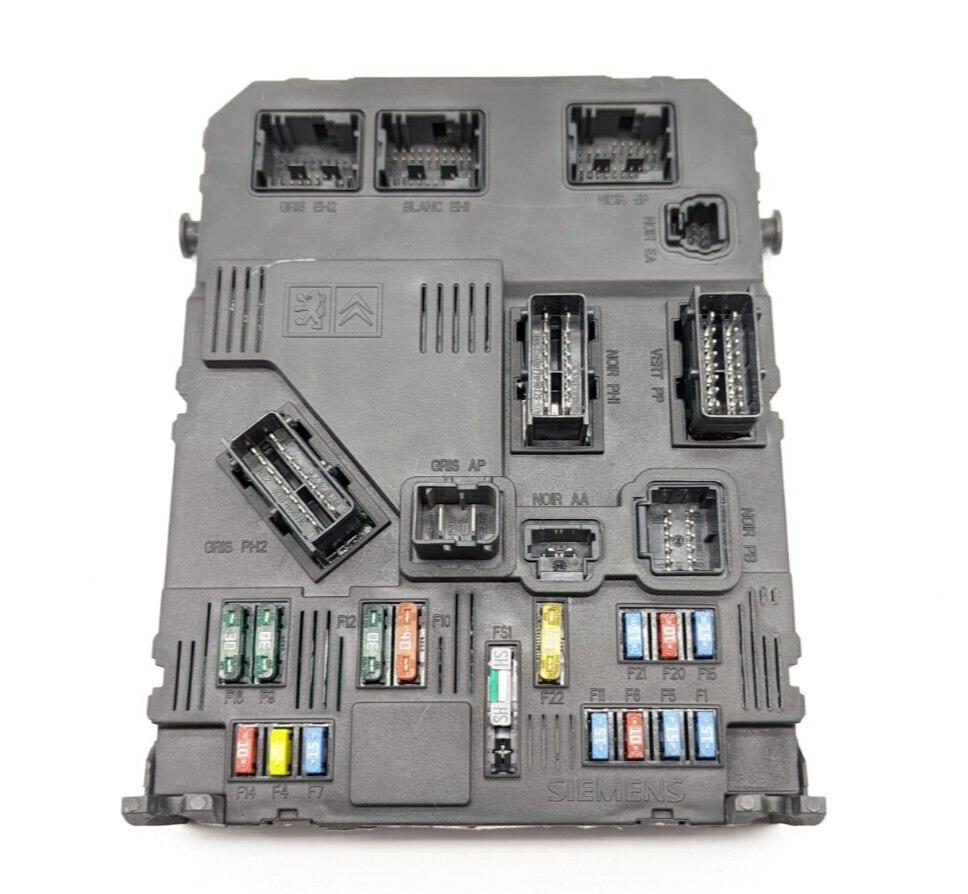 Caja De Fusibles ( Citroën / Peugeot ) 9653667580 S118085320E BSIE01-00
